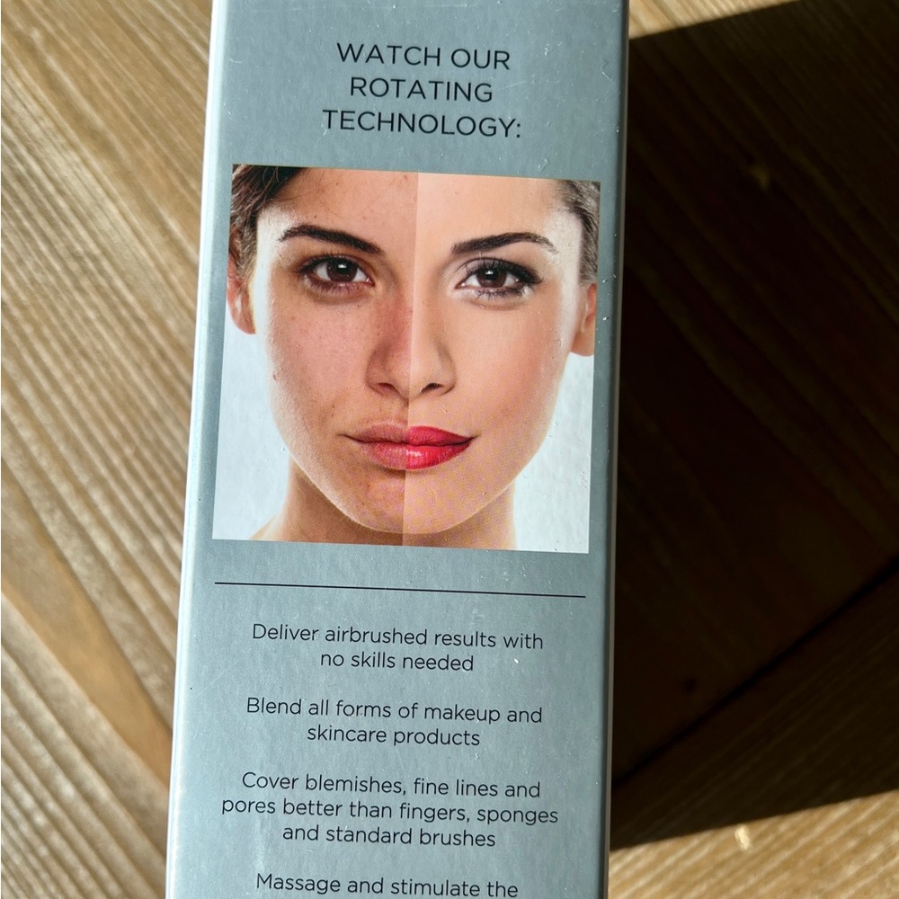 BlendSMART2 The Original Rotating Makeup Brush 4 Piece Set NEW - Picture 3 of 4